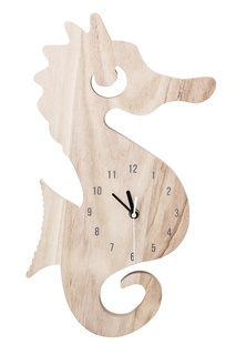 Настенные часы из дерева Bloomingville