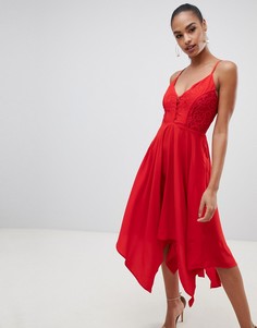 Красное платье на бретельках с удлиненным краем AX Paris - Красный