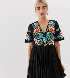 Платье мини с плиссированной юбкой и вышивкой ASOS DESIGN Petite - Черный