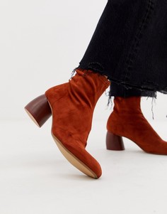 Ботильоны из искусственной замши на круглом каблуке Bershka - Оранжевый