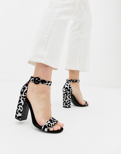 Легкие босоножки на блочном каблуке с анималистичным принтом New Look - Светло-бежевый