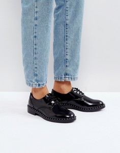 Лакированные туфли с заклепками Pull&Bear - Черный
