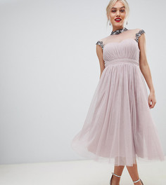 Платье миди для выпускного с отделкой на воротнике и рукавах Little Mistress Petite - Розовый