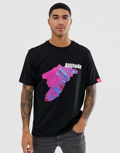 Черная футболка с принтом на груди Bershka - Черный