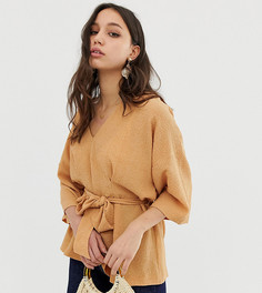 Фактурный oversize-топ с V-образным вырезом и поясом ASOS DESIGN Tall - Коричневый