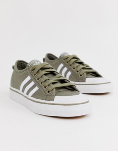 Кроссовки белого и цвета хаки adidas Originals Nizza - Зеленый