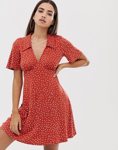 Чайное платье мини в горошек с воротником ASOS DESIGN - Мульти