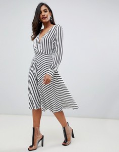 Платье миди в полоску с V-образным вырезом ASOS DESIGN - Мульти