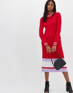 Красное трикотажное платье колор блок Y.A.S - Красный