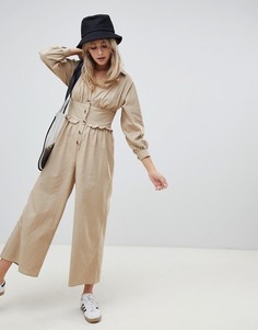 Комбинезон с добавлением льна, пуговицами и оборками ASOS DESIGN - Бежевый