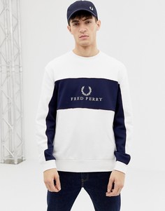 Белый свитшот с логотипом и круглым вырезом Fred Perry Sports Authentic - Белый