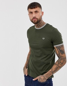 Зеленая футболка с контрастным кантом Fred Perry - Зеленый