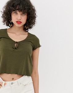 Топ в рубчик с овальным вырезом и волнистым краем Vero Moda - Зеленый