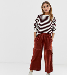 Вельветовые брюки в стиле милитари ASOS DESIGN Petite - Коричневый