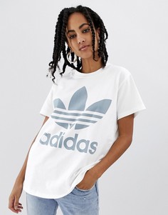 Футболка с логотипом-трилистником adidas Originals adicolor - Белый