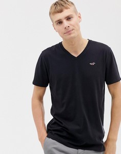 Черная футболка с V-образным вырезом и логотипом Hollister - Черный