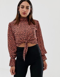 Короткая блузка с леопардовым принтом и завязкой PrettyLittleThing - Красный
