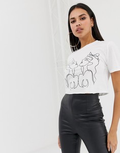 Белая укороченная футболка с принтом face to face PrettyLittleThing - Белый