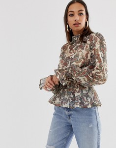 Бежевая шифоновая блузка с высоким воротом и принтом пейсли PrettyLittleThing - Мульти