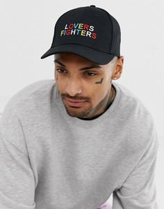 Черная бейсболка с нашивкой lovers fighters ASOS DESIGN - Черный
