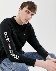 Черный лонгслив классического кроя с логотипом на груди и рукавах Tommy Jeans - Черный