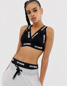 Черный бюстгальтер с треугольными чашечками и логотипом Ivy Park - Черный