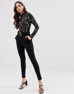 Брюки скинни из ткани понте с золотистой пряжкой на поясе ASOS DESIGN - Черный