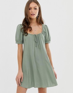 Короткое приталенное платье с овальным вырезом в стиле 90-х ASOS DESIGN - Зеленый
