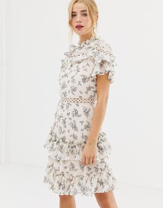 Короткое приталенное платье с цветочным принтом Glamorous - Розовый