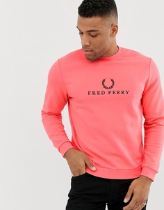 Розовый свитшот с круглым вырезом и большим логотипом Fred Perry - Розовый