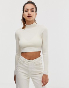 Светло-бежевый трикотажный кроп-топ в рубчик с высоким воротом Missguided - Бежевый