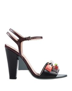 Сандалии Fendi