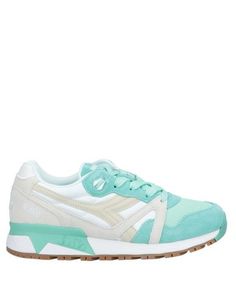 Низкие кеды и кроссовки Diadora