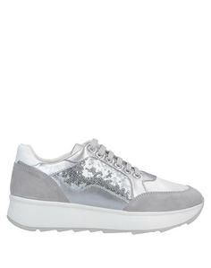 Низкие кеды и кроссовки Geox