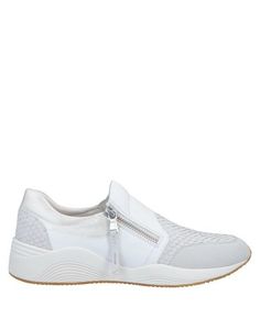 Низкие кеды и кроссовки Geox