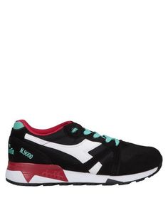 Низкие кеды и кроссовки Diadora