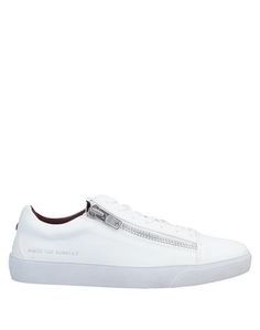 Низкие кеды и кроссовки Guess
