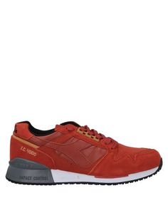 Низкие кеды и кроссовки Diadora