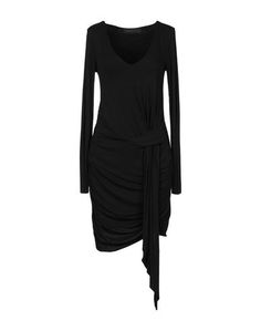Короткое платье Kendall + Kylie