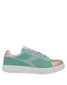 Низкие кеды и кроссовки Diadora