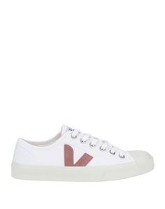 Низкие кеды и кроссовки Veja