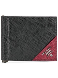 Аксессуары Prada