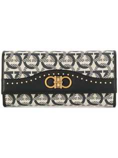 Аксессуары Salvatore Ferragamo