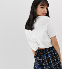 Укороченная футболка с перекрученной отделкой на спине ASOS DESIGN Petite - Белый