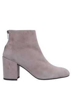 Полусапоги и высокие ботинки Stuart Weitzman