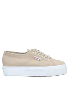 Низкие кеды и кроссовки Superga