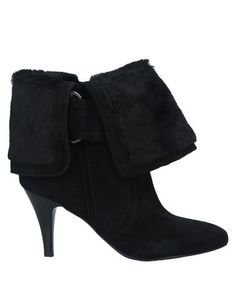Полусапоги и высокие ботинки Guess