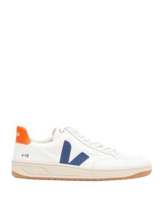 Низкие кеды и кроссовки Veja