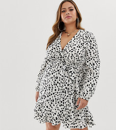 Платье мини с запахом и принтом PrettyLittleThing Plus - Белый
