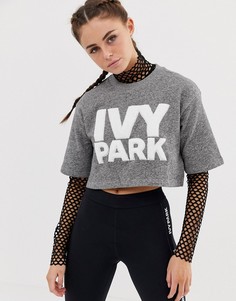 Укороченный свитшот с логотипом Ivy Park - Серый